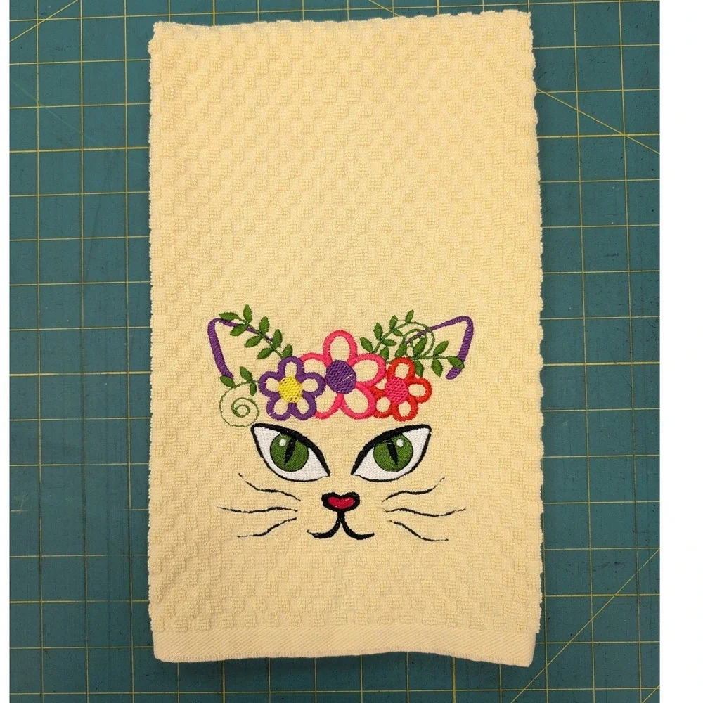 Kitty Cat Face Flowers Kitchen Bath Bar Tea Hand Towel Great Gift Idea!